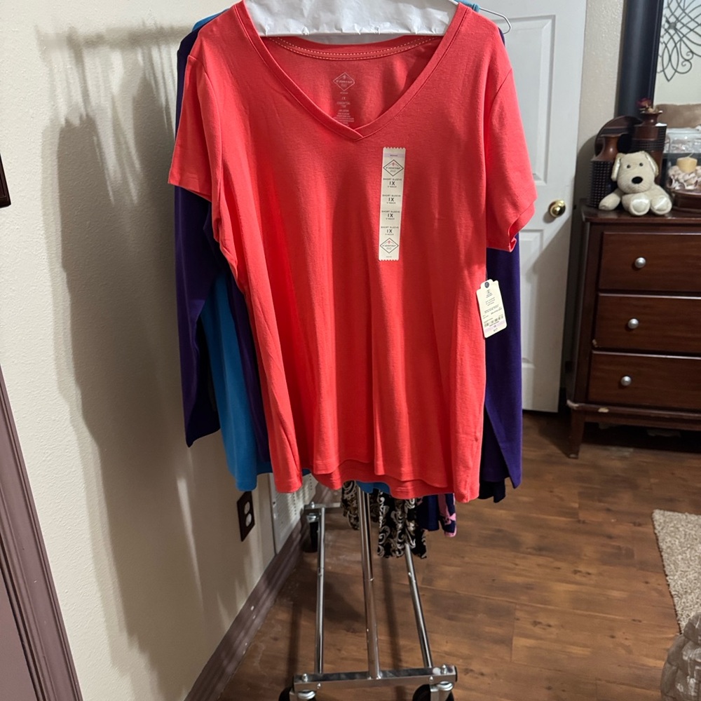 3 St. John's Bay and 1 Belk new with tags